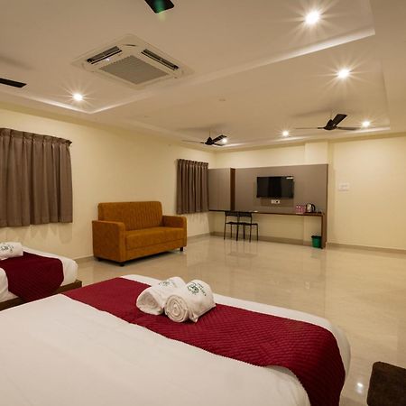מלון Olive Nest- Tirupati Bus Stand- 300 Meters, Railway Station- 400 Meters מראה חיצוני תמונה