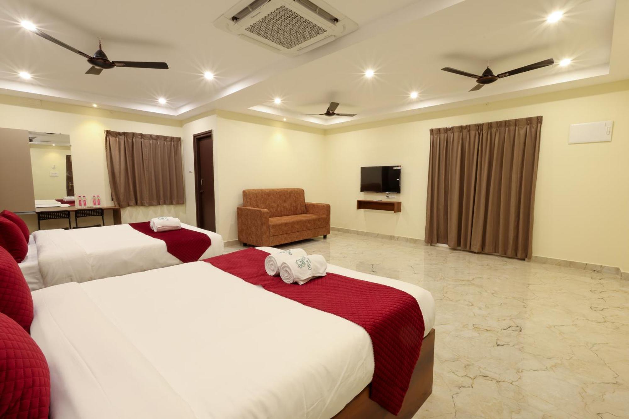 מלון Olive Nest- Tirupati Bus Stand- 300 Meters, Railway Station- 400 Meters מראה חיצוני תמונה