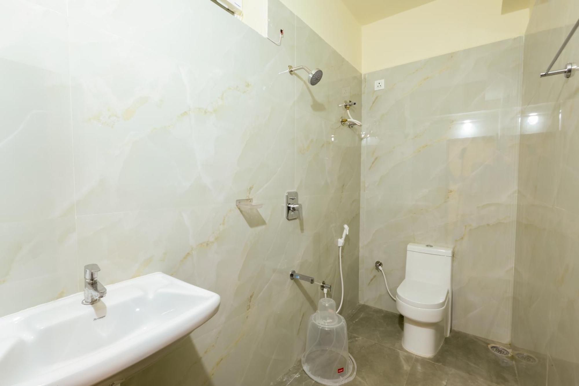 מלון Olive Nest- Tirupati Bus Stand- 300 Meters, Railway Station- 400 Meters מראה חיצוני תמונה
