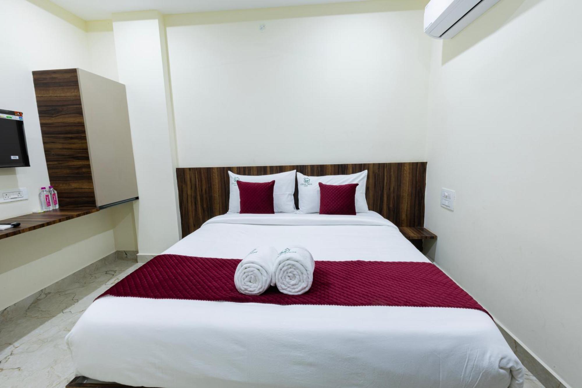 מלון Olive Nest- Tirupati Bus Stand- 300 Meters, Railway Station- 400 Meters מראה חיצוני תמונה