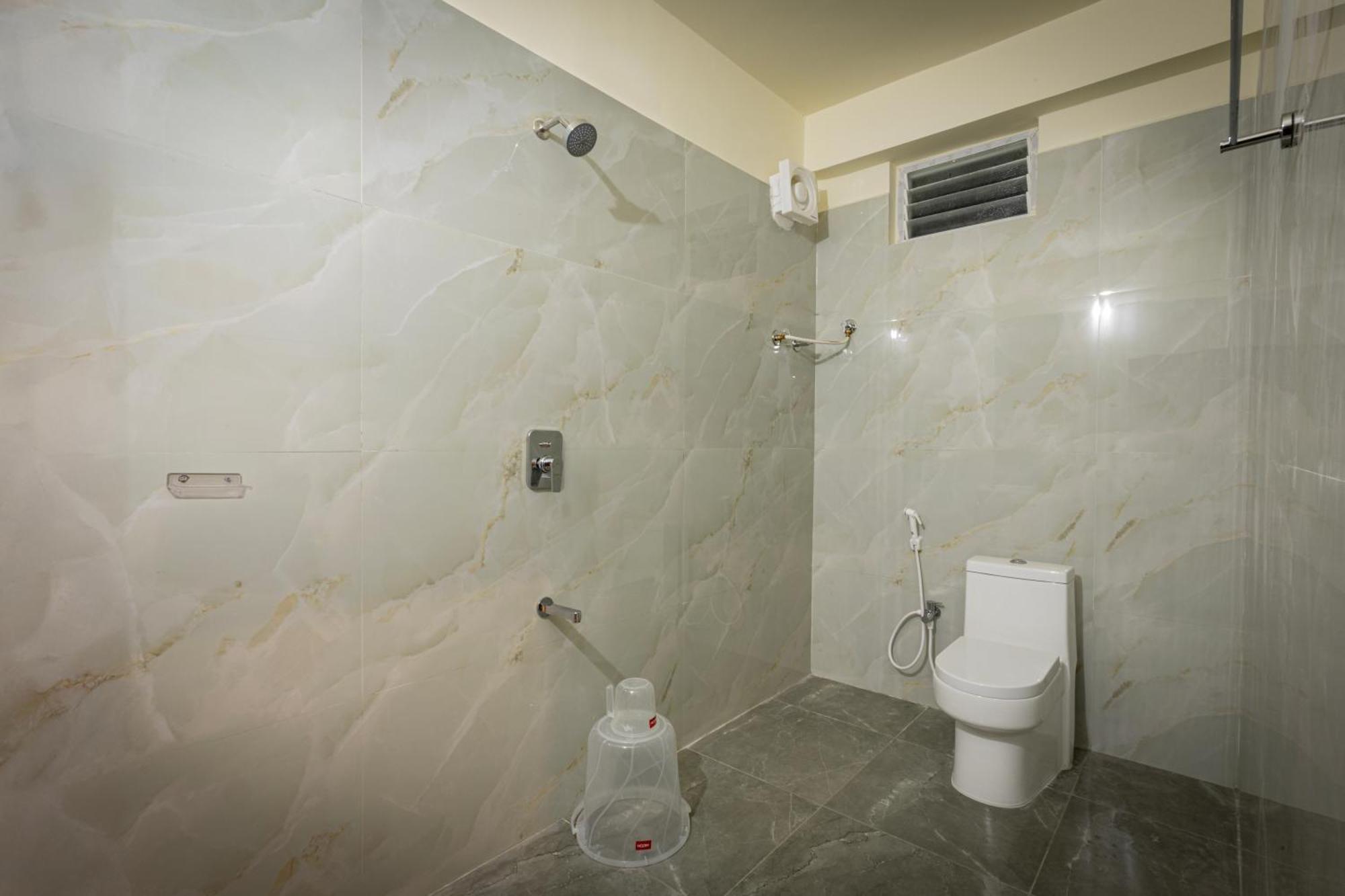 מלון Olive Nest- Tirupati Bus Stand- 300 Meters, Railway Station- 400 Meters מראה חיצוני תמונה