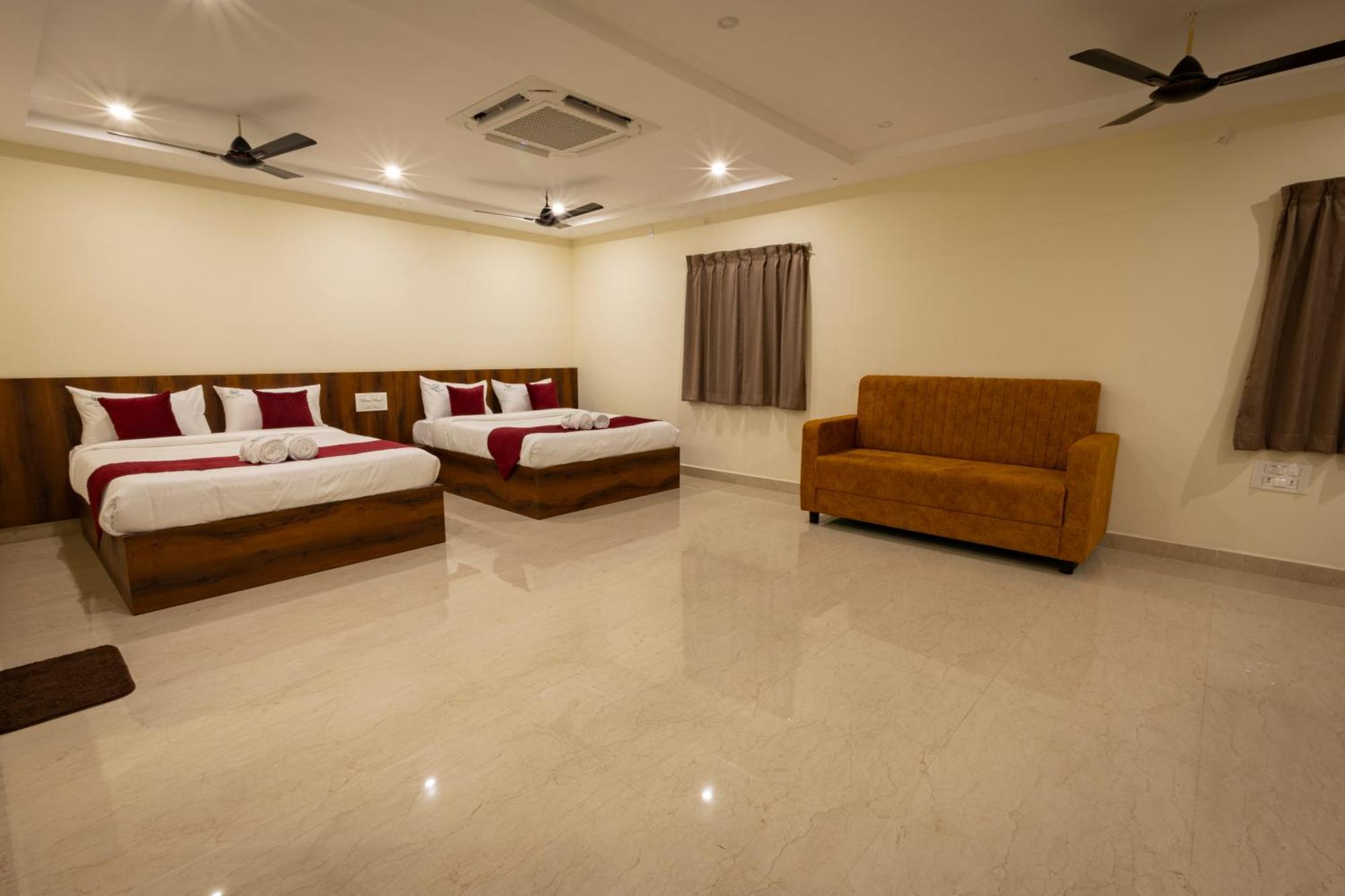 מלון Olive Nest- Tirupati Bus Stand- 300 Meters, Railway Station- 400 Meters מראה חיצוני תמונה