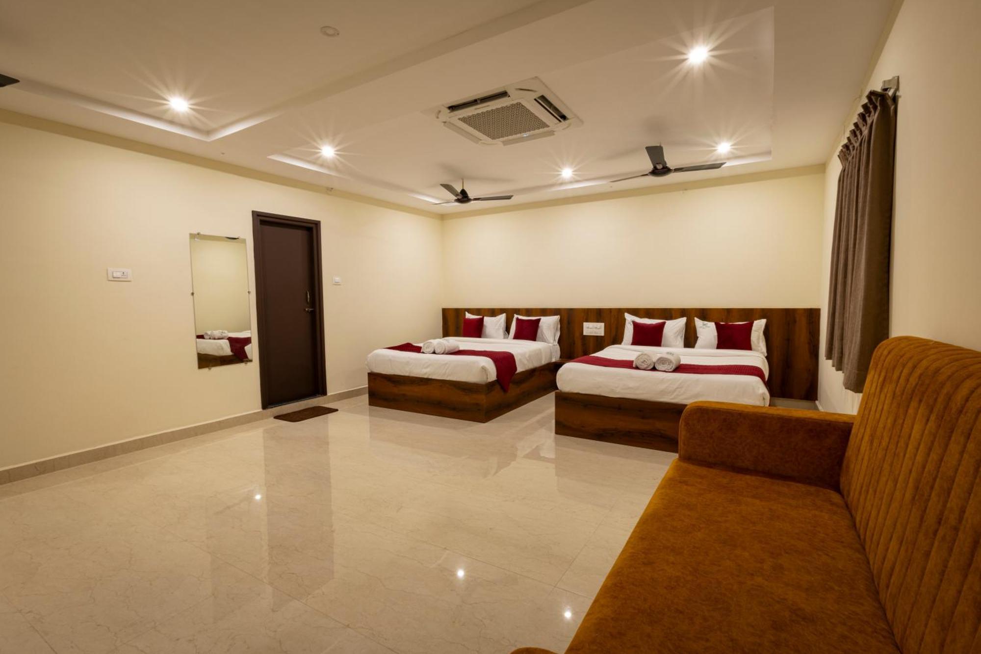 מלון Olive Nest- Tirupati Bus Stand- 300 Meters, Railway Station- 400 Meters מראה חיצוני תמונה