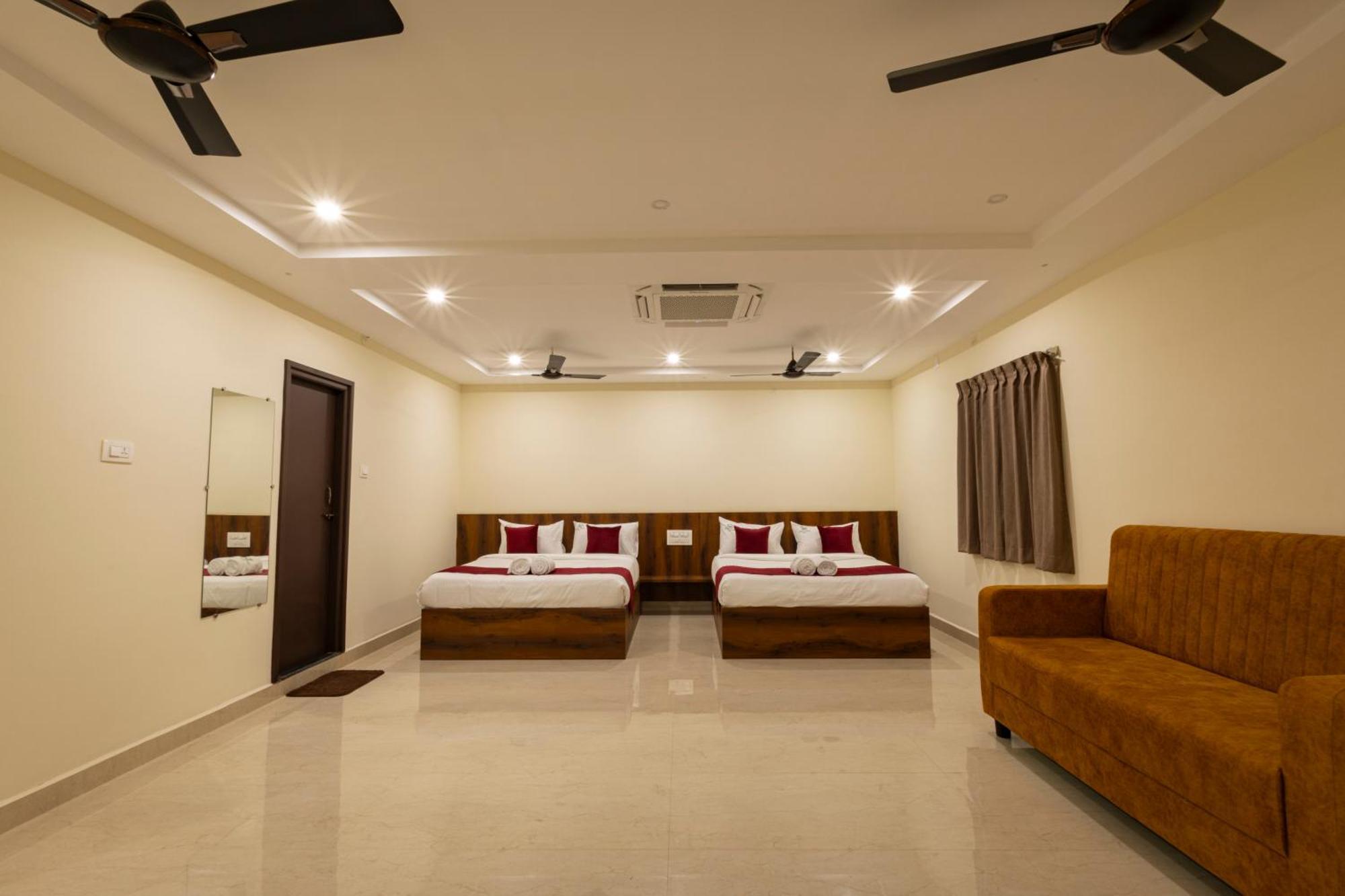 מלון Olive Nest- Tirupati Bus Stand- 300 Meters, Railway Station- 400 Meters מראה חיצוני תמונה